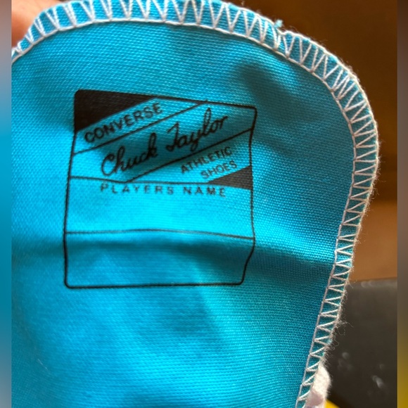 Converse Chuck Taylor Hi-Tops - Picture 7 of 12